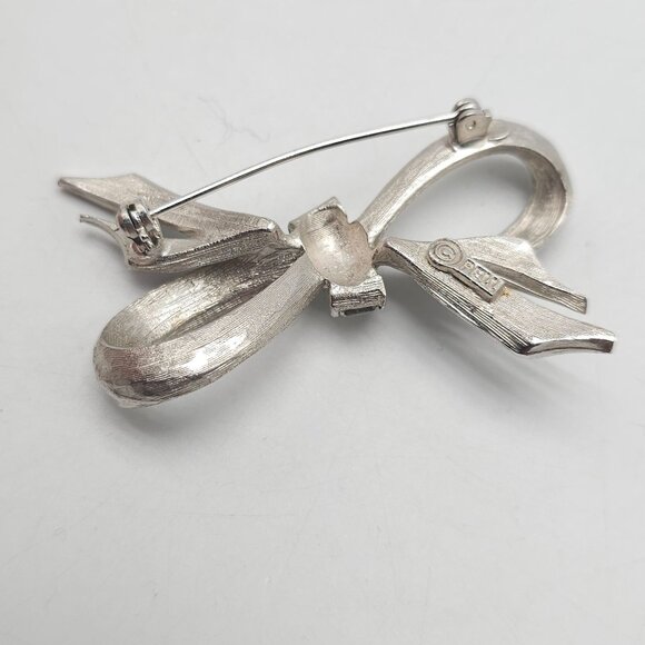 Vintage Pell Silver Bow Brooch With Baguette Crystal Accent - Picture 3 of 5
